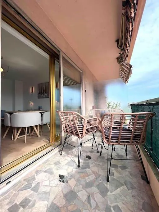Le Greco : Apt 6 Prs, 3 Ch, Parking, Clim Antibes 0*,